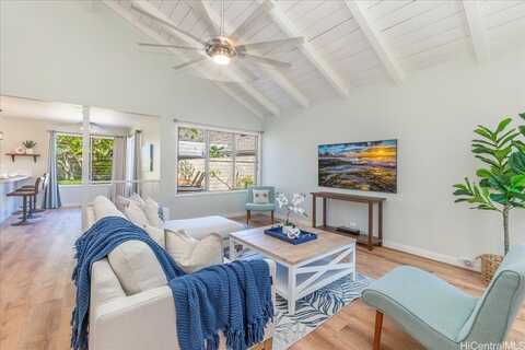 7540 Puumahoe Place, Honolulu, HI 96825