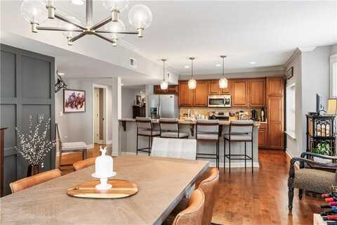 4350 Rockhill # 3 Road, Kansas City, MO 64110