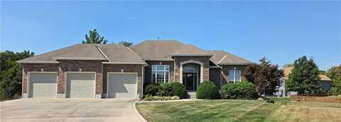 320 SE Canter Circle, Lees Summit, MO 64082