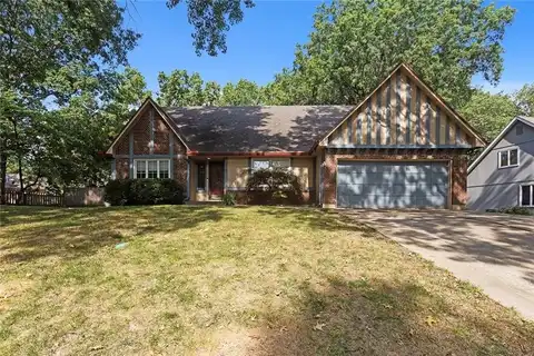 1601 NW Weatherstone Court, Blue Springs, MO 64015