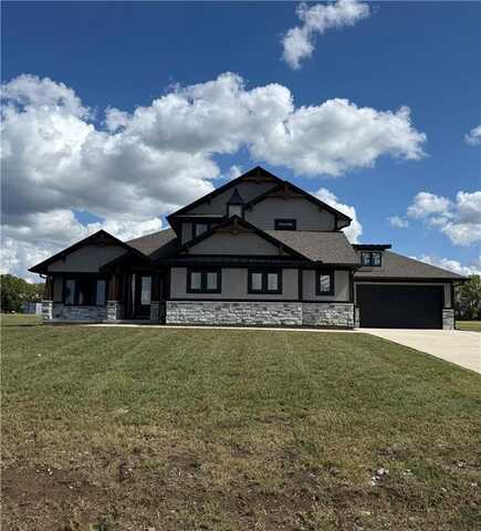 13507 Woodland Ranch Drive, Lees Summit, MO 64086