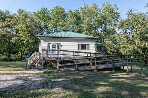 224 N 3rd Street, Neodesha, KS 66757
