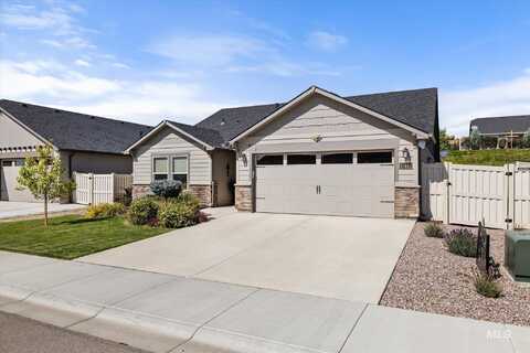 10482 W Daylily Ct, Star, ID 83669