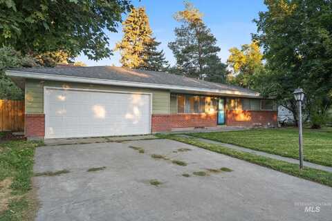 476 Davidson Drive, Idaho Falls, ID 83401