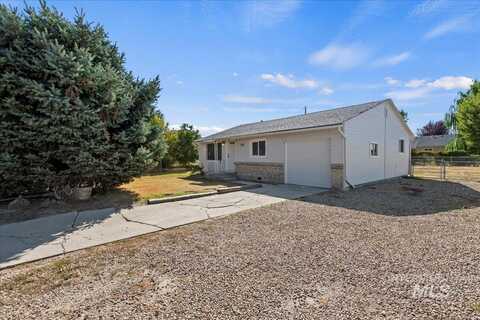 223 Holly St, Caldwell, ID 83605