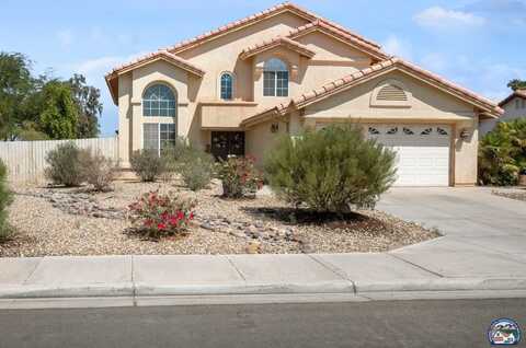 517 Mesquite St, Imperial, CA 92251
