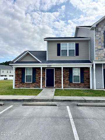227 Glenhaven Lane, Jacksonville, NC 28546