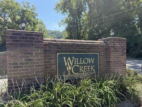 3912 Valley Creek Way, Knoxville, TN 37918