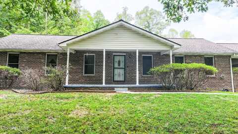 105 Simpson Lane, Oliver Springs, TN 37840