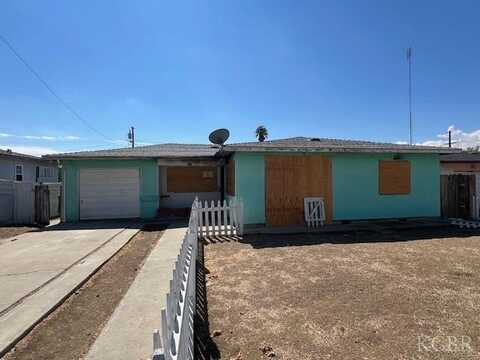 740 Monterey Street, Avenal, CA 93204