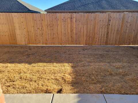1402 16th Street, Shallowater, TX 79363