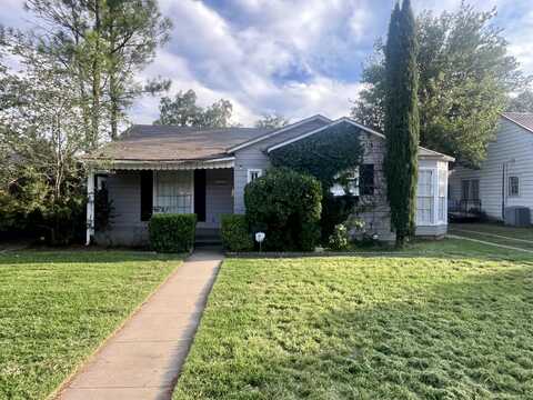 2203 31st Street, Lubbock, TX 79411