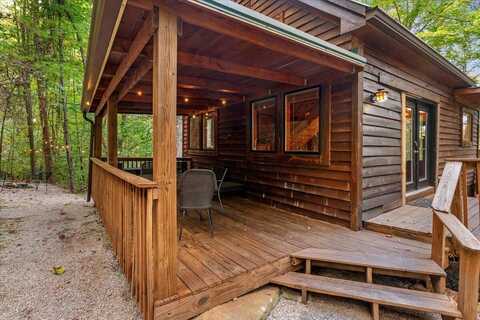 225 Platinum Drive, Slade, KY 40376