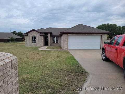 603 E California St, Walters, OK 73572