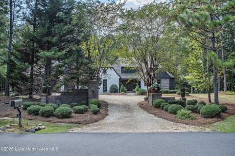 39 Willow Way North, Alexander City, AL 35010
