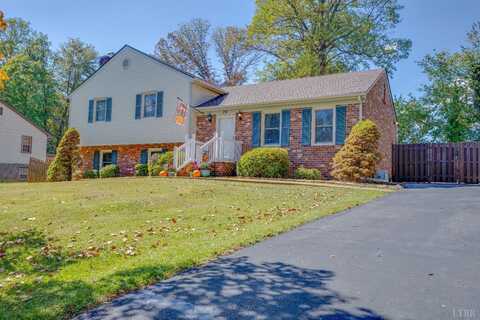 79 Deerfield Lane, Lynchburg, VA 24502