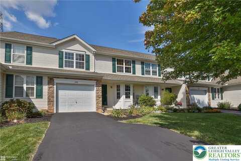 286 Park Ridge Drive, Fair Oaks, PA 18040