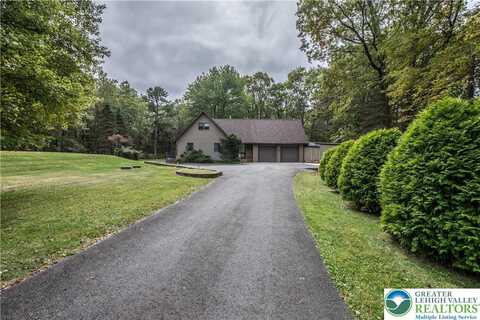 108 Pinoak Drive, Penn Forest Twp, PA 18229