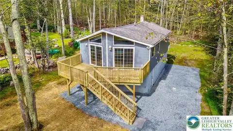 81 Elderberry Drive, Gouldsboro, PA 18424