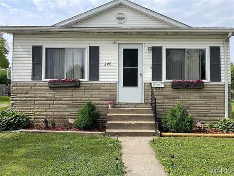 220 Walnut Street, Roxana, IL 62084