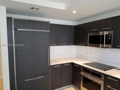 55 SW 9th St, Miami, FL 33130