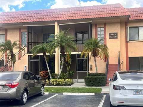 170 Lakeview Dr, Weston, FL 33326