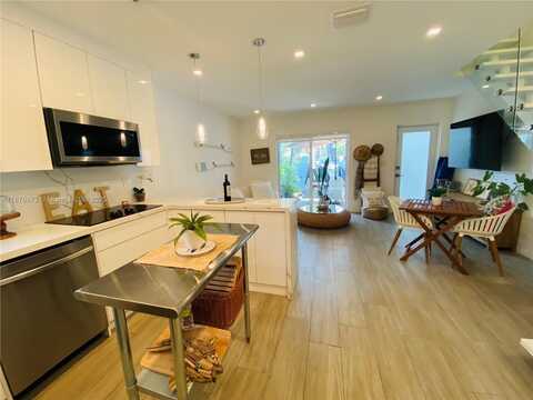 798 Crandon Blvd, Key Biscayne, FL 33149
