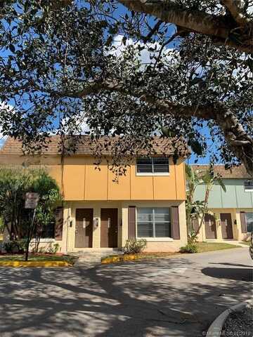4625 NW 9th Dr, Plantation, FL 33317