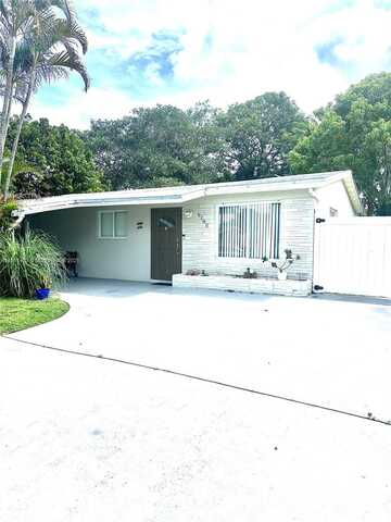 6180 SW 42nd Ct, Davie, FL 33314