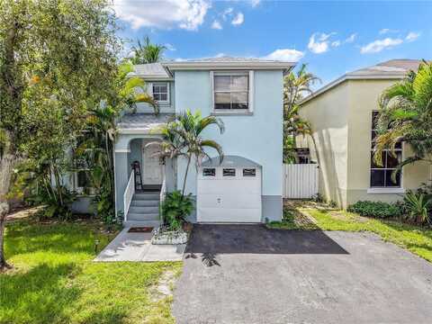 7256 SW 44th Ct, Davie, FL 33314