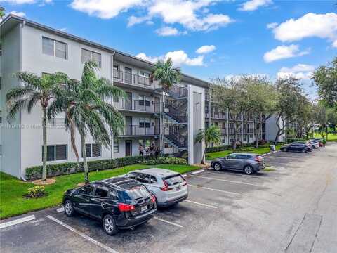 251 SW 132nd Way, Pembroke Pines, FL 33027