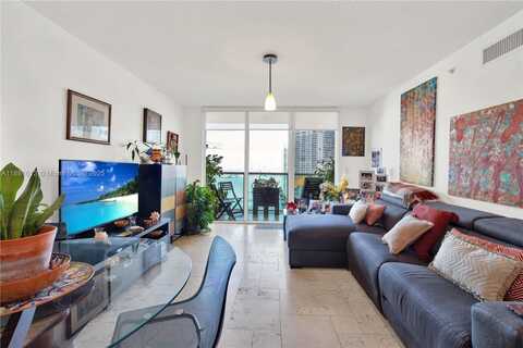 31 SE 5th St, Miami, FL 33131