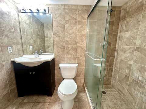 250 Layne Blvd, Hallandale Beach, FL 33009