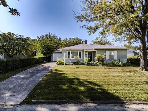 1513 W Stirling Drive, Muncie, IN 47304