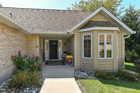 947 Spyglass Hl, Waterford, WI 53185