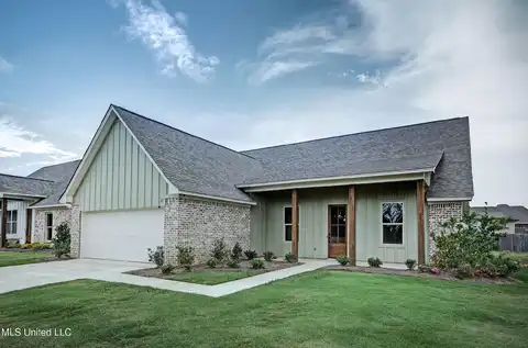111 Southern Oak Way, Canton, MS 39046