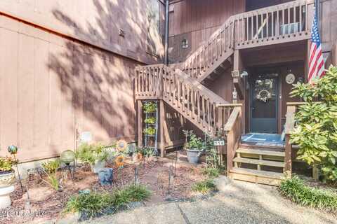 116 Lakeside Villa Drive, Diamondhead, MS 39525