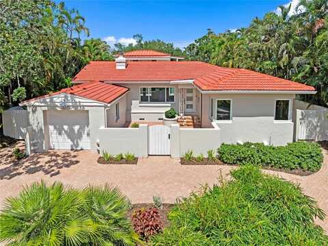 860 SNELL ISLE BOULEVARD NE, Saint Petersburg, FL 33704