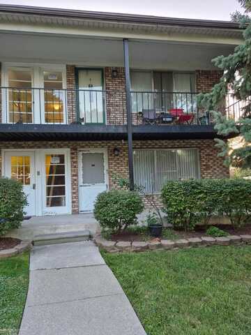 28441 Gladstone, Saint Clair Shores, MI 49081