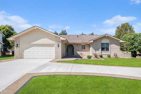 423 Silvervale, Rochester, MI 48309