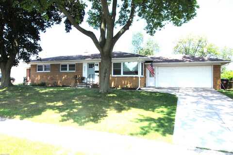8601 Timberline, Shelby, MI 48316