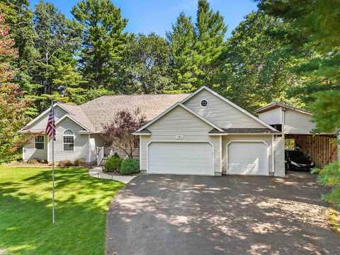 102 James, Roscommon, MI 48653