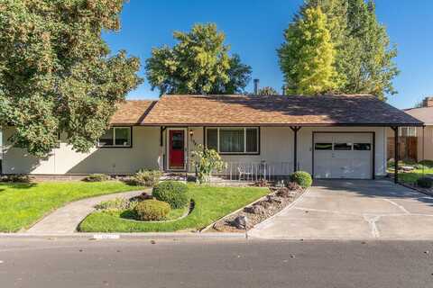 1241 SE 7th Street, Prineville, OR 97754
