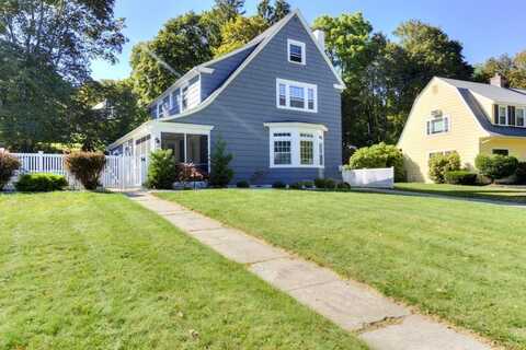 137 Richmond Avenue, Worcester, MA 01602