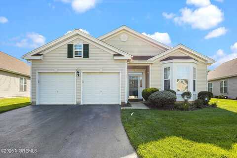 90 Minuteman Circle, Freehold, NJ 08501