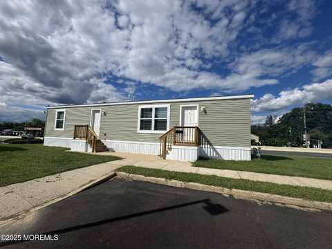 5 Justin Court, Hazlet, NJ 07734