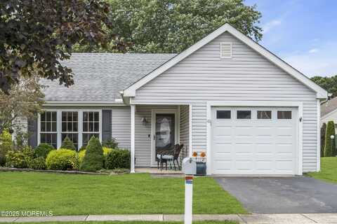 41 Mansfield Avenue, Manchester, NJ 08759