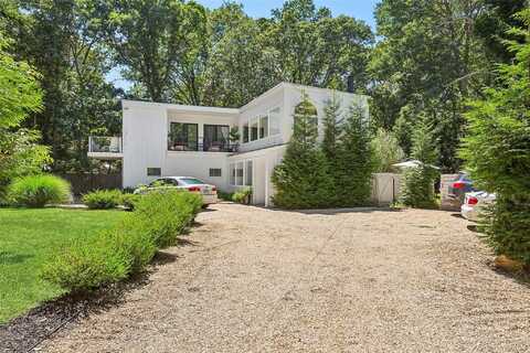 997 Springs Fireplace Road, East Hampton, NY 11937