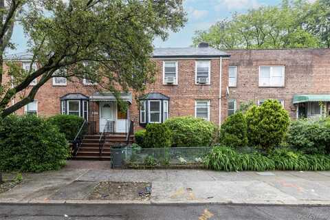 39-47 43rd Street, Sunnyside, NY 11104