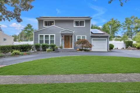 14 Kinsella Street, Dix Hills, NY 11746
